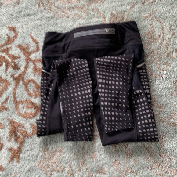 Athleta Reflective Running Tights - Picture 7 of 12